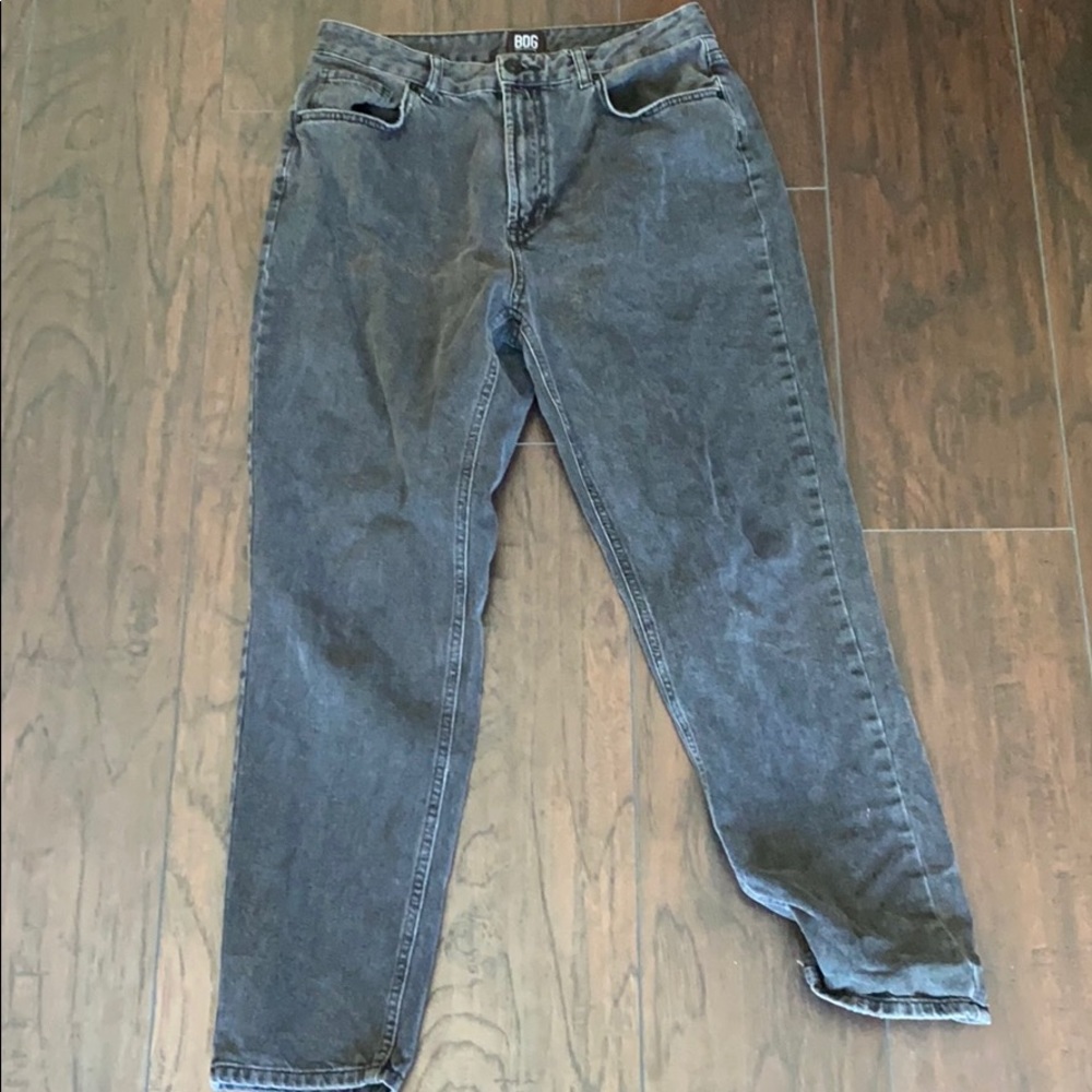 Urban Outfitters Mom jeans